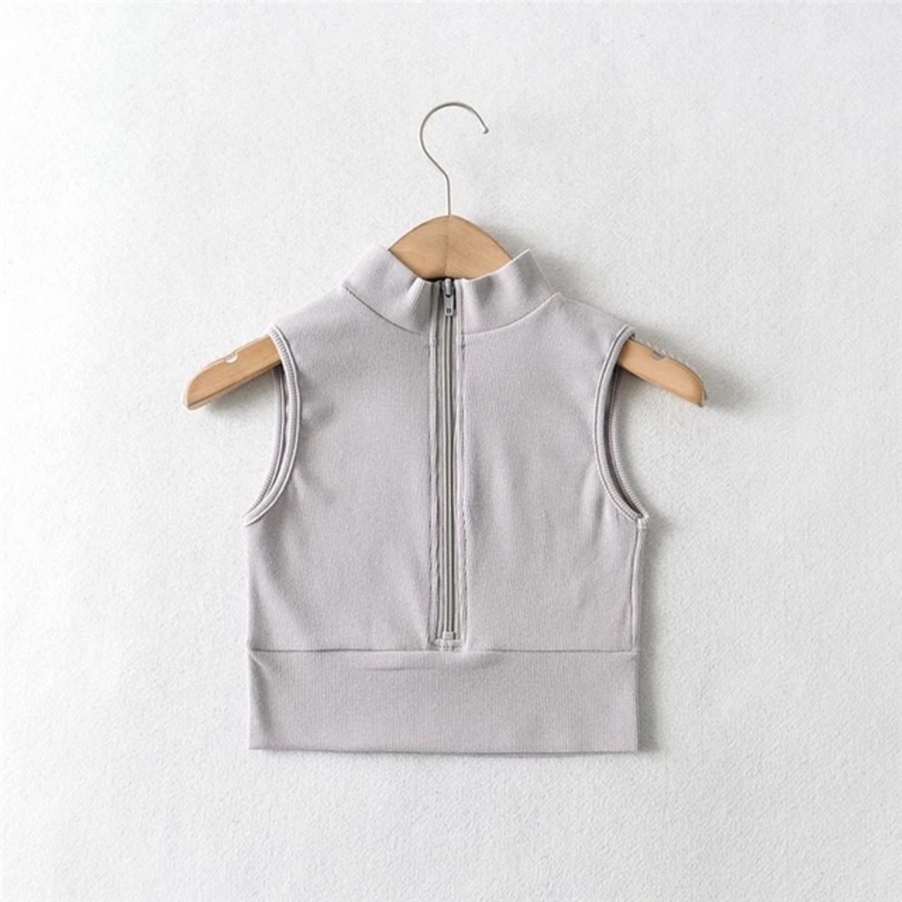 GREY ZIP TOP